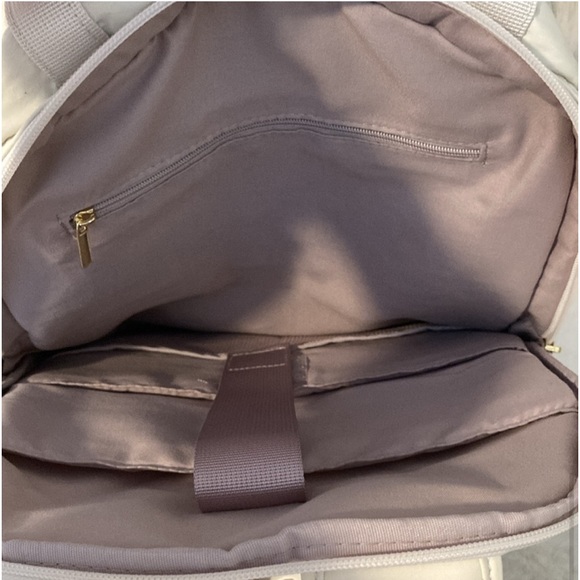 ISAAC MIZRAHI New York Tik Tok Viral Backpack| NWT| Cream Color - Picture 14 of 16
